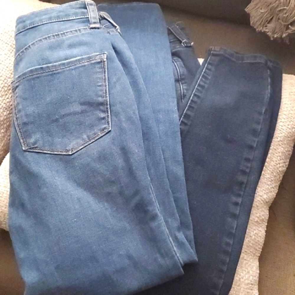 LC 2 pairs skinny jeans